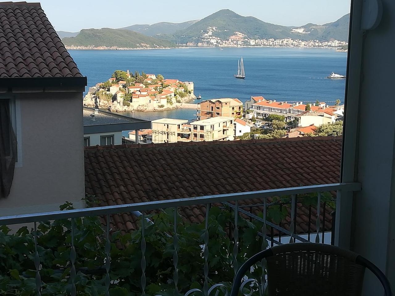 Apartments Vukovic Sveti Stefan Eksteriør bilde